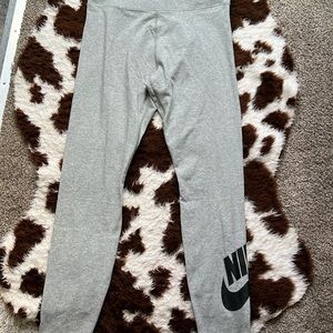 NWT Grey Nike Leggings